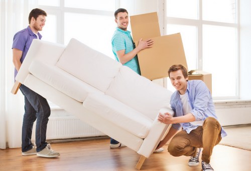 Packing and organizing belongings for a smooth Bayswater flat move